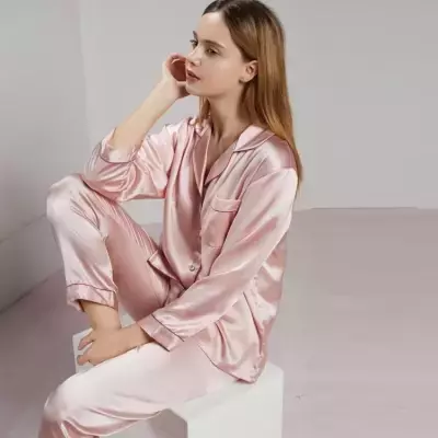 肌や喉などの乾燥対策に！人気の「加湿器」＆“寝ながら保湿”アイテム7選