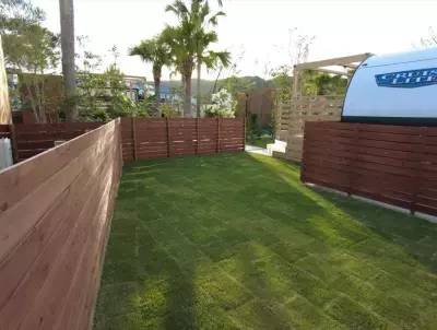 ハワイアンリゾート「Awaji Lanikai Square」 2025年3月1日(土)グランドオープン！ 敷地内のグランピングトレーラー Lanikai(全6棟)は 3棟が愛犬同伴で宿泊可能なドッグラン付！