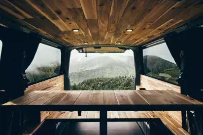 大分を“泊まりながら観光できる”バン専門のレンタカーショップ「GORDON MILLER VANLIFE RENT CAR」2025年7月26日(土)グランドオープン