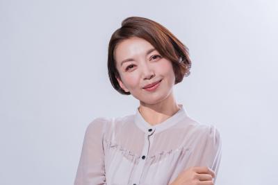 10周年特別企画【第2弾】imini×岸 順子 脱オバベ！肝斑にも使える大人可愛いリキッドチーク2025年3月18日(火)発売