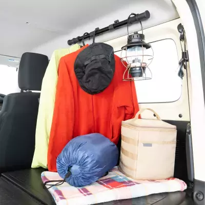 車内のデッドスペースを活用して収納力をプラス！キャリアバーシリーズ「BURNOX」を販売開始