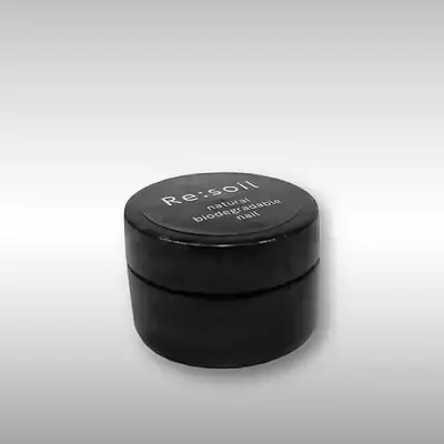 「Re:soil」より、植物や自然由来のUV・LEDの光で固まるネイルチップ用接着剤を2025年12月22日に販売開始