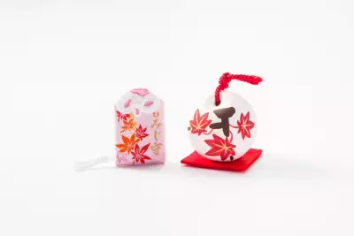 晴明神社、季節限定「刺繍朱印【紅葉】」　授与開始 晴明公に捧げる鮮やかな秋の風景