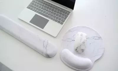 和をまとう大理石柄ワイヤレスマウスとパームレストが新発売