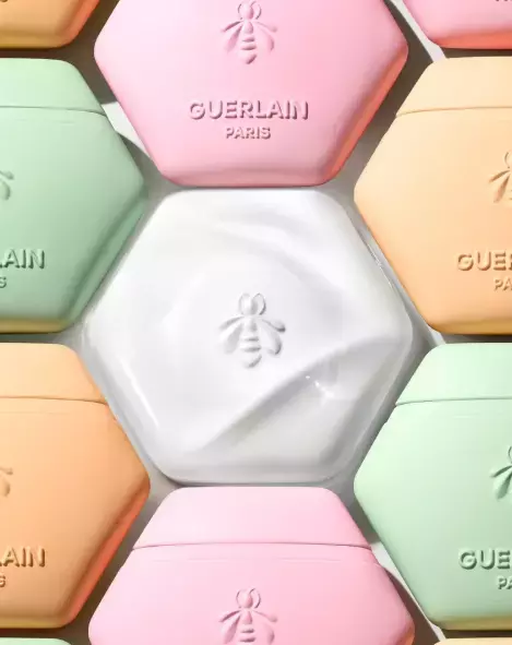 ゲラン〈アクア アレゴリア〉の上質な香りがふわり！心を楽園へ誘うハンドクリーム誕生