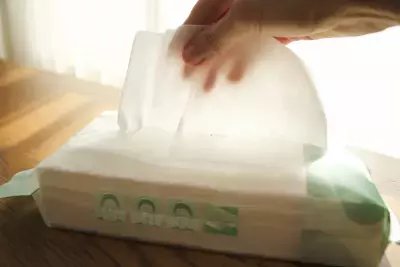 「シルクのような肌ざわり」を追求した使い捨てフェイスタオル『ufutto スウヨタオルCICA』2025年10月1日新発売！