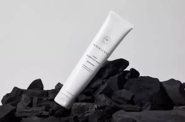 炭×クレイが“蓄積汚れ”に優しくアプローチ！「INNERSENSE」クレンジングヘアマスク発売