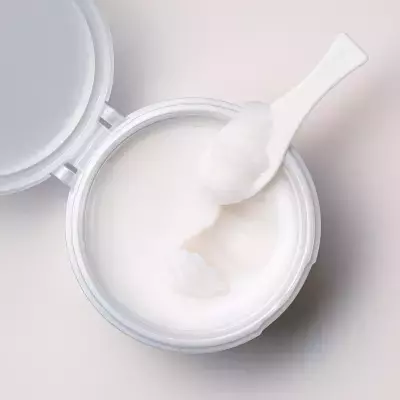 バーム状のメイク落とし『スクワクレンジングバーム』2025年9月19日より数量限定発売！うるおい成分スクワランが肌を柔らかくほぐす