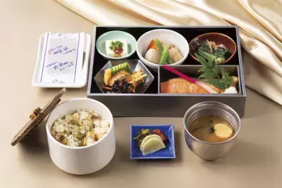 2025年10月1日 東京ベイ舞浜ホテルが【舞浜ビューホテル by HULIC】へ名称変更！「リブランド記念メニュー」を期間限定で提供開始