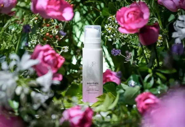 「アムリターラ」オーガニックローズ香る限定アロマのクリームクレンジング発売