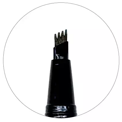 4本ブラシで簡単眉メイク！崩れ知らずの美眉が続くリキッドタイプのブロウライナー2026年6月18日(木)より数量限定新発売『リアルフィットブロウライナー』