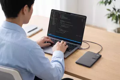約1.1cmの薄さでノートPCの充電も可能！全固体電池を採用した タブレット型のモバイルバッテリーを「Makuake」で先行販売