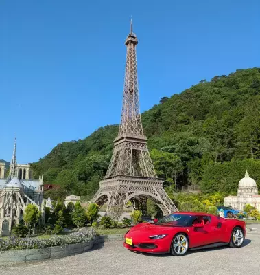 スーパーカーと世界の有名建築物が夢の共演 「WORLD SUPERCAR FESTIVAL 2026」を開催