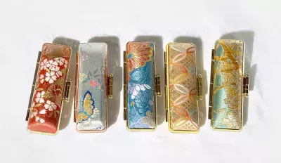 古都鎌倉から成人を迎える皆様へ、人生の門出を祝う「判始めの儀式」鎌倉はんこが新成人向けに限定「鎌倉彫印鑑」を販売