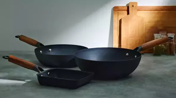 新しい“鉄フライパンのスタンダード”に！「ゼロフライパン」より待望の中華鍋・卵焼き器が登場