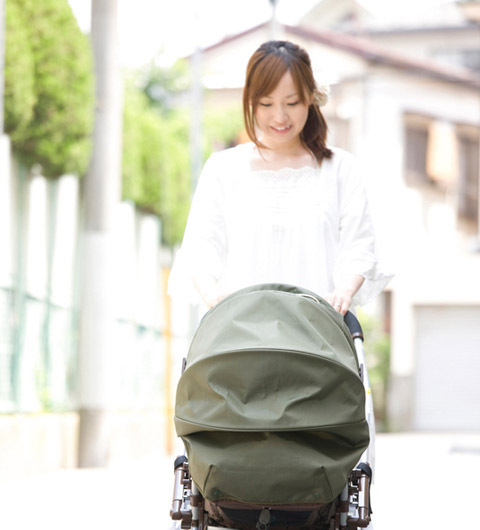 母乳で育てるママが用意したい産後の即戦力グッズ3つ