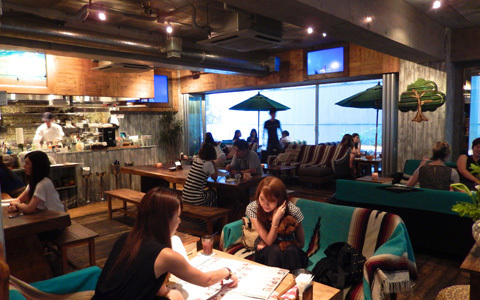 広尾のオアシス！ ママ&キッズに優しいリゾートカフェ「BONDI CAFE」