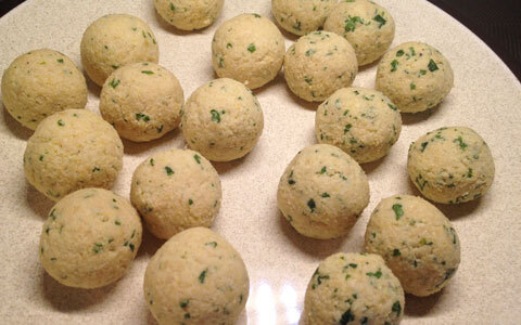 子どもにも大人にも好評！ひよこ豆の揚げ団子、ファラフェル