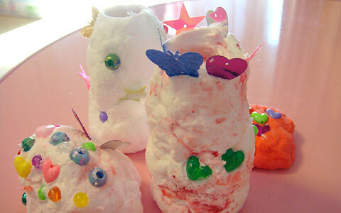 雨の日を楽しく過ごすためのハンドメイド雑貨『オリジナル花瓶作り』