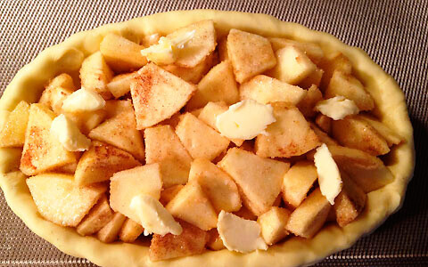 りんごを煮ずに作る簡単、美味しい、アップルパイ