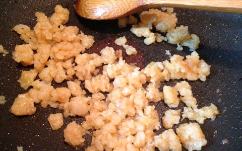 カルシウムたっぷり！ 残ったご飯で作る、おかかとしらすのさっぱり和風ドリア