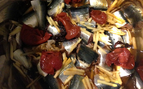 子どもの脳や神経の発達を助け、免疫力を高める『カルシウムたっぷりイワシ丸ごと煮』レシピ