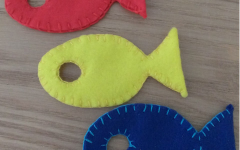 指先遊び手作り知育玩具「お魚フエルト」