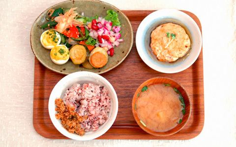 晩御飯は作りたくない！ 子供といけるレストラン「KIRARA」の自分定食