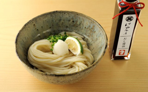 子連れOKのレストラン：粉、水、塩を九州から取り寄せるこだわり！「軍鶏と純手打うどん はし田 本店」