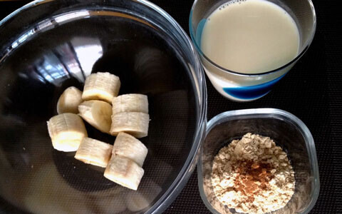 食欲がない朝に、「栄養たっぷりバナナスムージー」のレシピ
