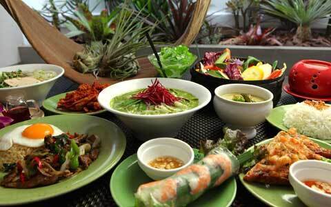 子どもといけるレストランが表参道にオープン！ 洗練された「モンスーンカフェ」