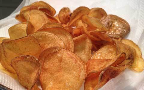 簡単！ おいしい！ 手作りポテトチップスのレシピ