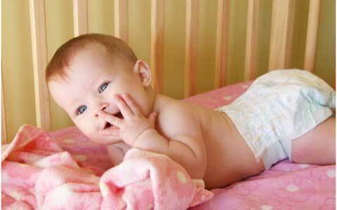 話題の育児法､「おむつなし育児」って？