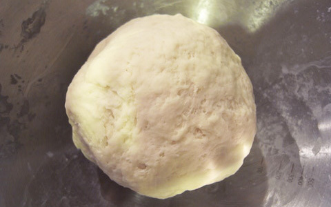 生地発酵なし！ 自家製ピザのレシピ