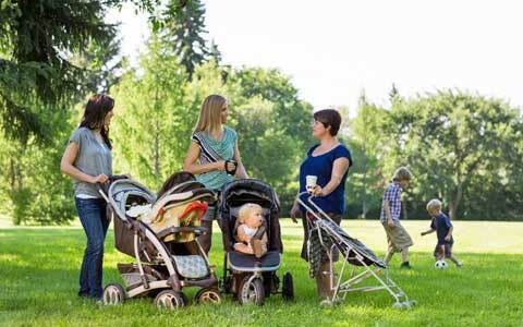 仲良しのママ友でも、絶対に言ってはいけない話題4つ