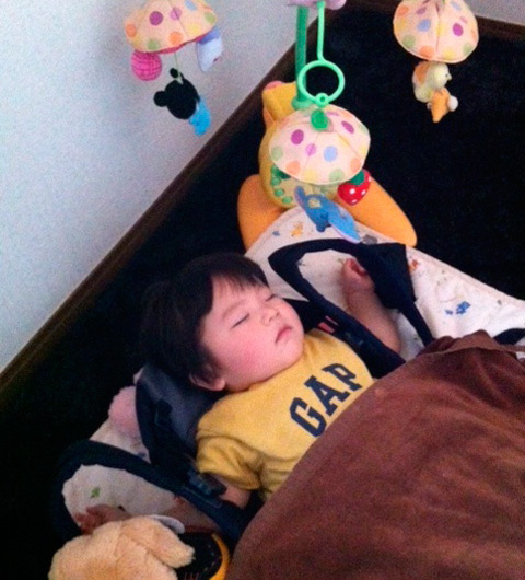 マツエクに赤ちゃん連れで行ける！ 無料託児サービスでママも安心のサロン「Nail CAP」