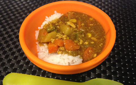 子供でも安心！ まろやかでおいしいココナッツカレーのレシピ