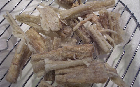 おかずにも子供のおやつにもなる！ うなぎごぼうのレシピ