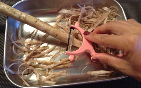 煮るだけで完成！　豚肉とごぼうの柳川もどきのレシピ