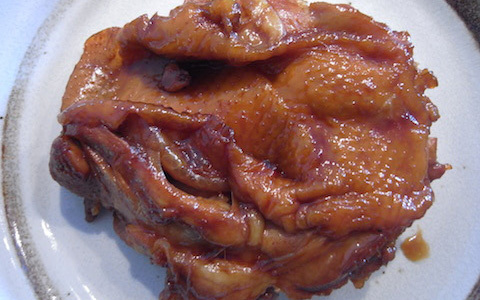 タレと一緒に入れて煮るだけの簡単時短メニュー、鶏の甘辛煮