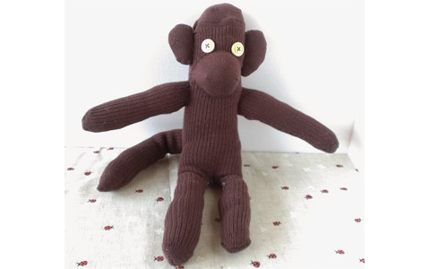 ソックモンキーの作り方 履けなくなった靴下を有効活用