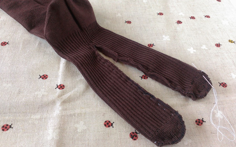 ソックモンキーの作り方 履けなくなった靴下を有効活用