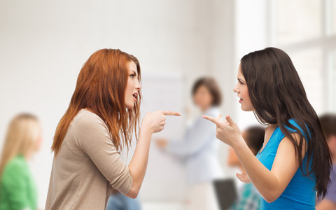 既婚・子なしの友だちに絶対禁句のフレーズ3つ