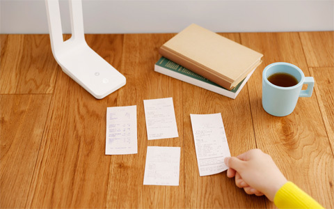 卓上ライト？ スキャナ？ 立体もA3サイズもまるっとスキャン、「SnapLite」で広がる日常