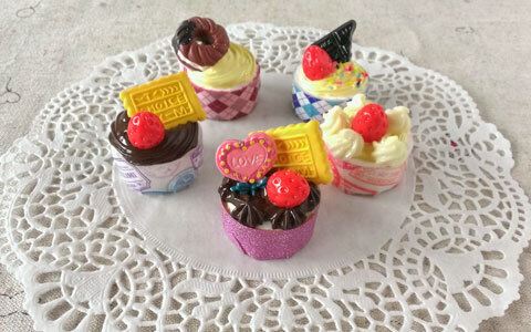 ペットボトルキャップでスイーツデコマグネットをハンドメイド！