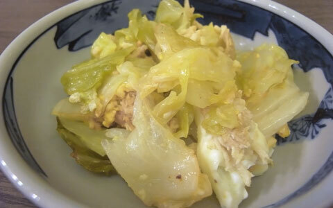 子供でも食べやすい！ 余ったキャベツを一気に調理、キャベツとツナの簡単蒸し鍋