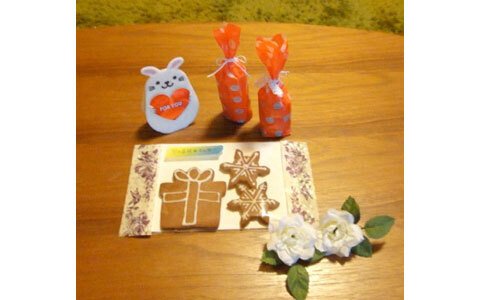 クッキーにメッセージをのせて、アイシングでクッキーをスペシャルカスタマイズ！