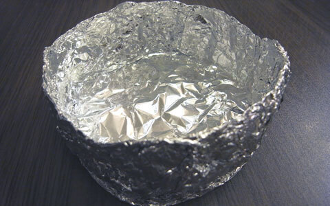 ホットプレートとアルミホイルで、簡単チーズフォンデュ