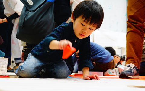 押して楽しい！ 組み立てて楽しい！ 幾通りにも遊べるシヤチハタの知育玩具が予想以上におもしろい