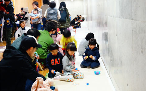 押して楽しい！ 組み立てて楽しい！ 幾通りにも遊べるシヤチハタの知育玩具が予想以上におもしろい